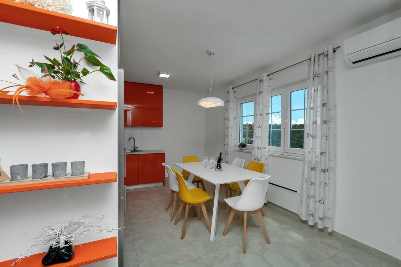 Apartman Jug Makarská Exteriér fotografie